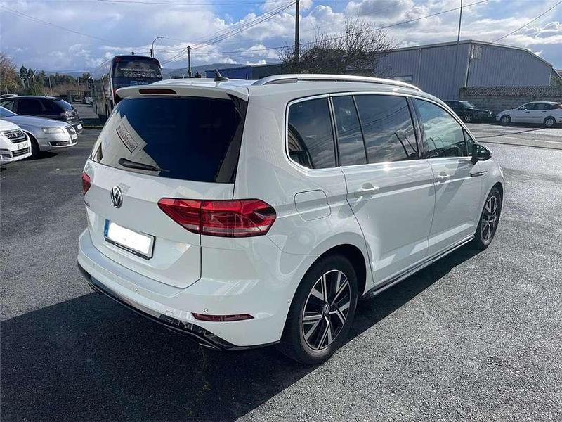 Usado VW Touran Sportline 150 CV (110 kW) 2021 Monovolumen