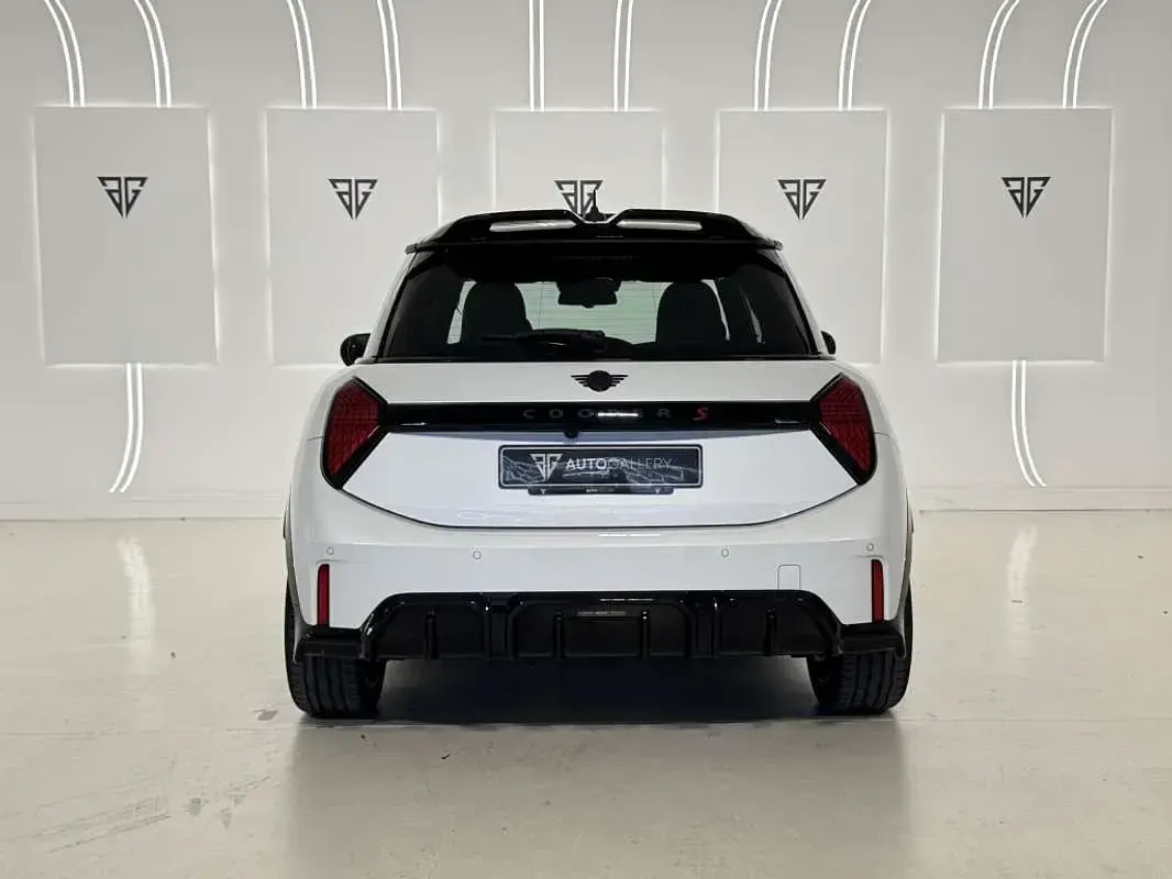 Usado Mini Cooper 150 kW (204 CV) 2025 Blanco Utilitario