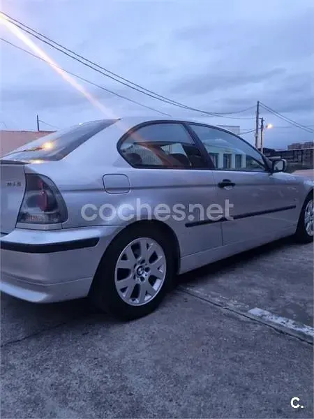 Usado BMW 316 Compact 115 CV (84 kW) 2001 Gris / plata Utilitario