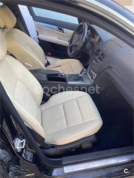 Usado Mercedes C220 Elegance 150 CV (110 kW) 2007 Negro Berlina
