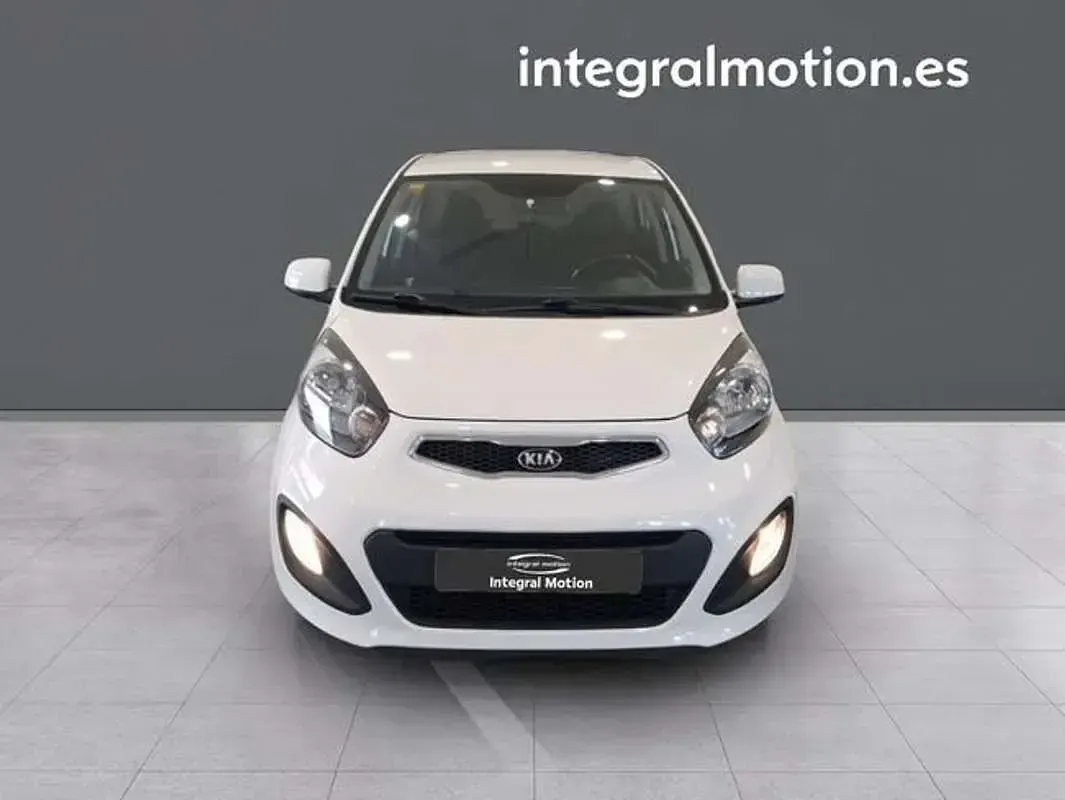 Usado Kia Picanto Urban 69 CV (50 kW) 2014 Blanco Utilitario