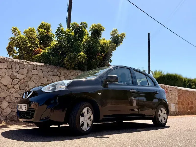Usado Nissan Micra 80 CV (58 kW) 2016 Negro Utilitario