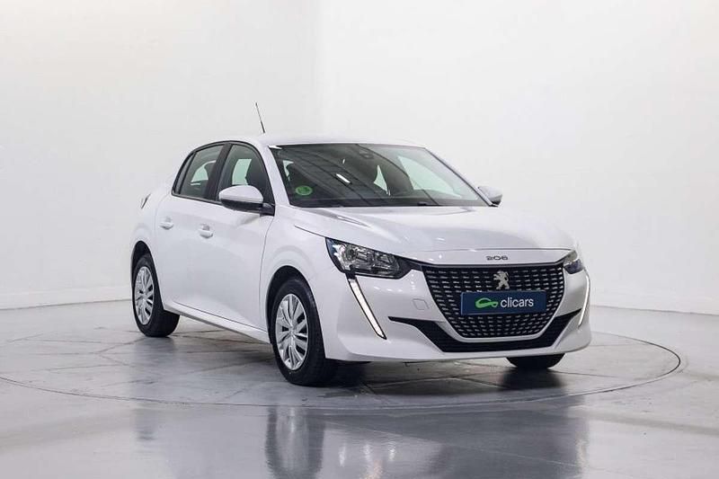 Usado Peugeot 208 Active 102 CV (75 kW) 2021 Blanco Utilitario