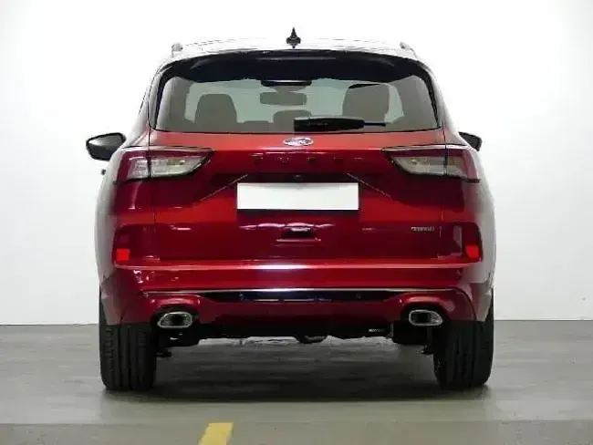 Usado Ford Kuga ST-Line X 225 CV (165 kW) 2023 Rojo SUV