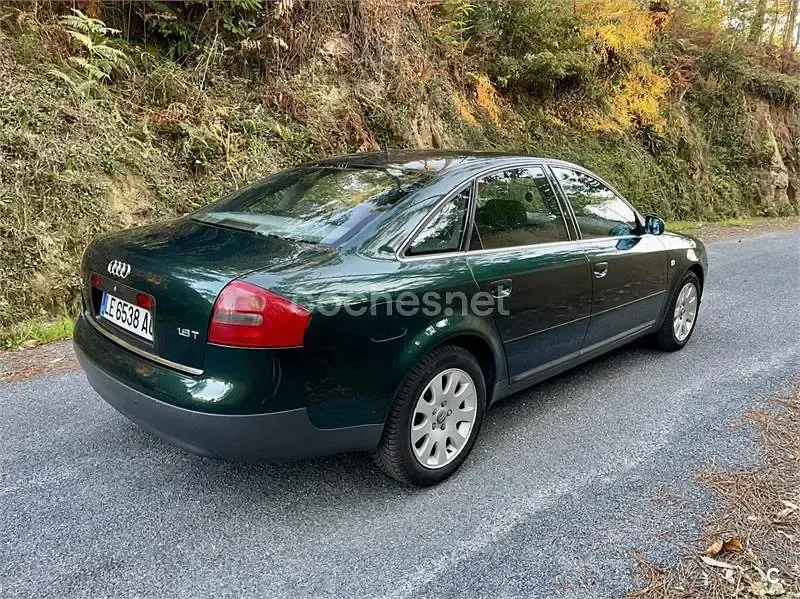 Usado Audi A6 150 CV (110 kW) 1997 Verde Berlina