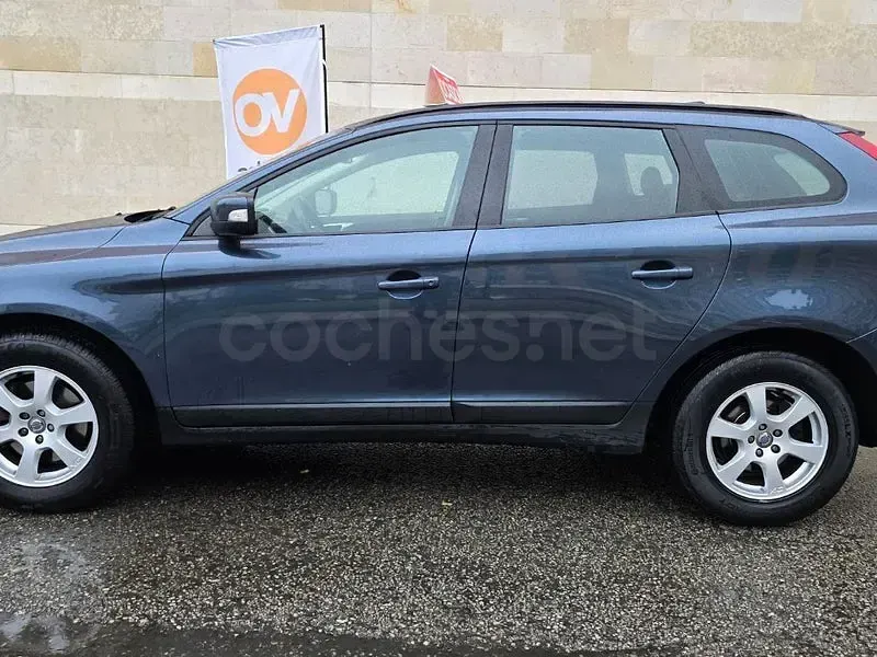 Usado Volvo XC60 Kinetic 175 CV (128 kW) 2010 Azul SUV
