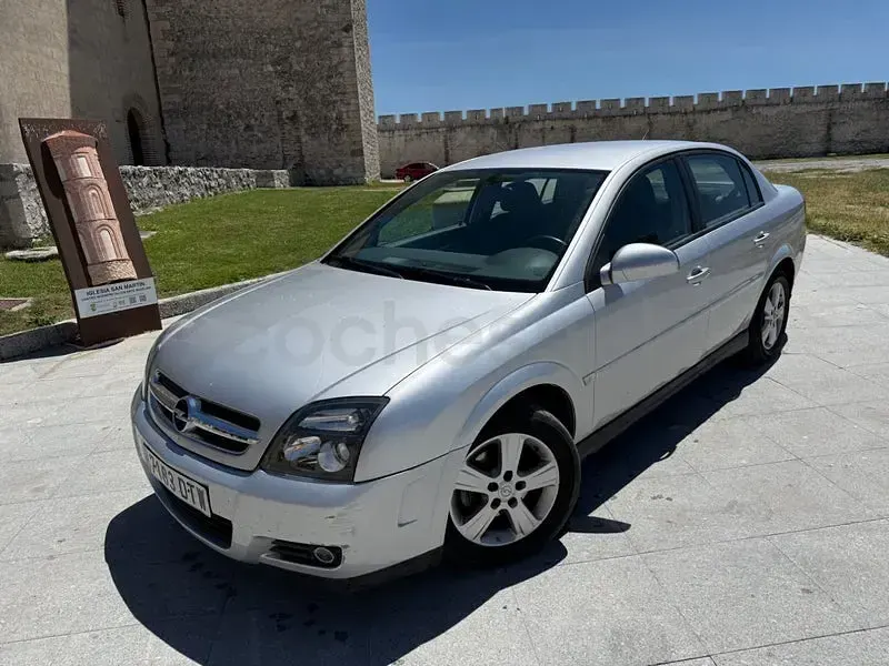 Usado Opel Vectra Elegance 120 CV (88 kW) 2006 Gris / plata Berlina