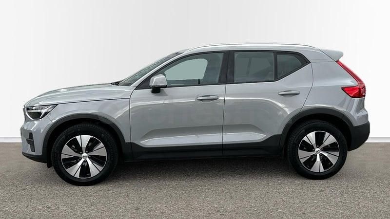 Usado Volvo XC40 Core 197 CV (144 kW) 2025 Gris / plata SUV