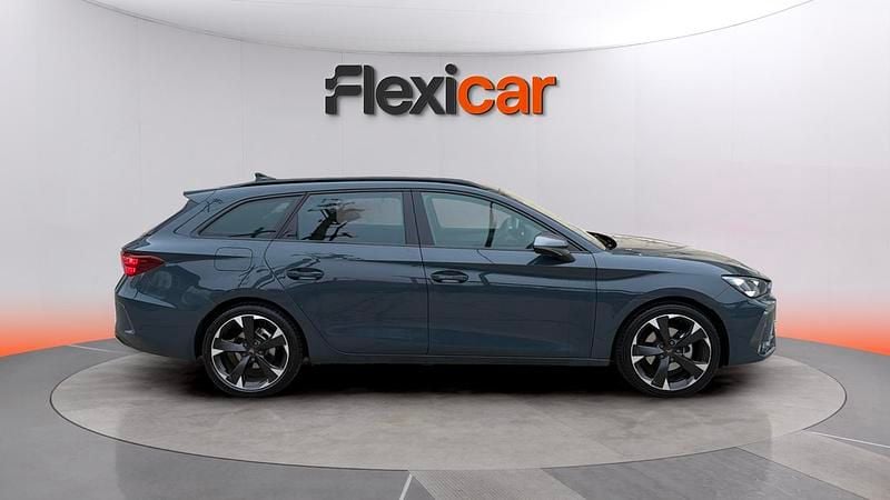 Usado Cupra Leon 150 CV (110 kW) 2025 Gris Familiar