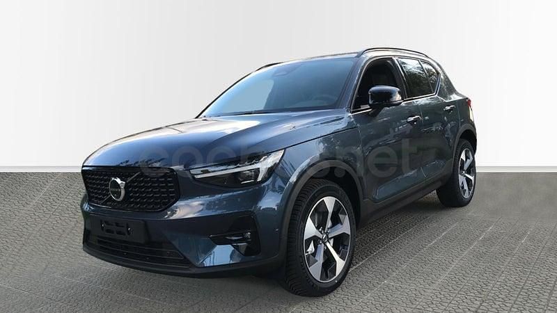 Nuevo Volvo XC40 Plus 163 CV (119 kW) 2025 Azul SUV