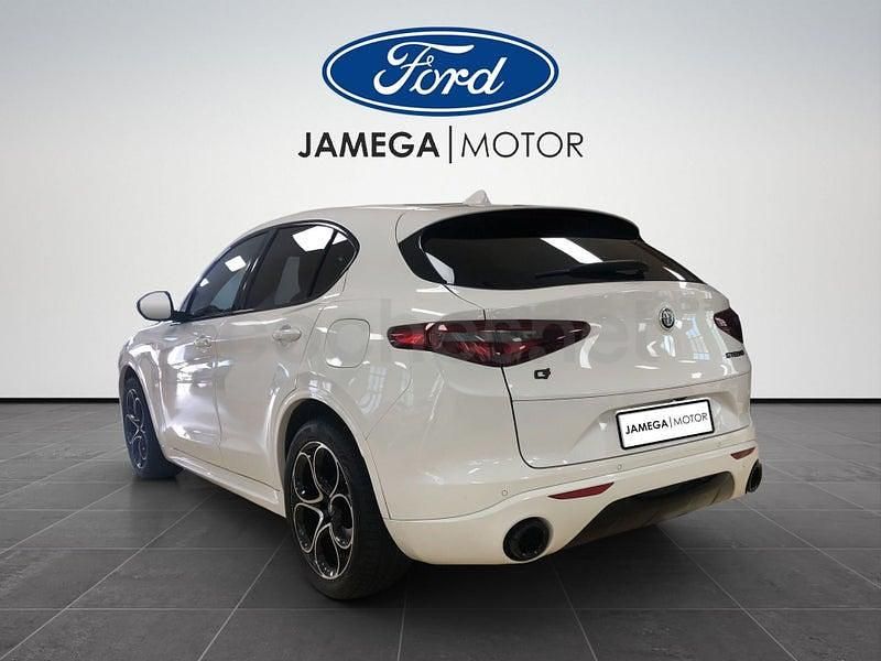 Usado Alfa Romeo Stelvio Veloce 210 CV (154 kW) 2021 Blanco SUV
