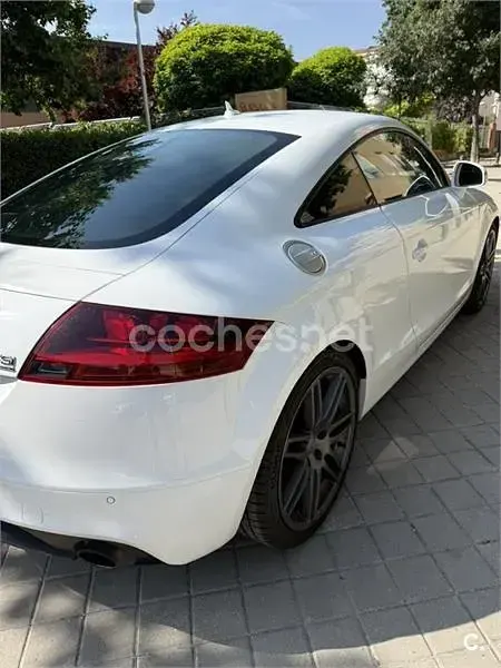Usado Audi TT 211 CV (155 kW) 2011 Blanco Coupe