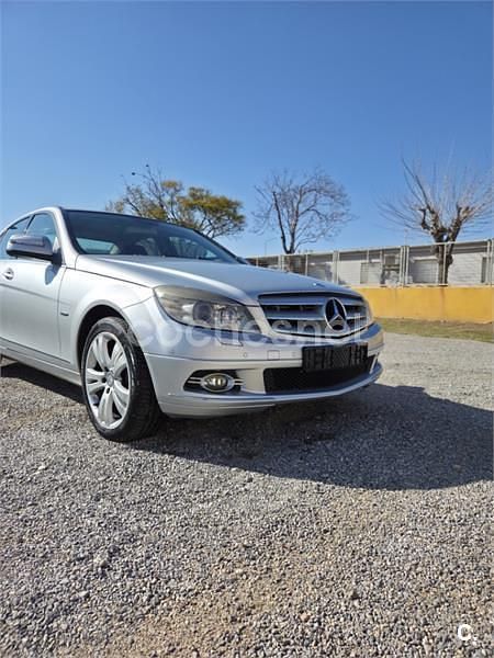 Usado Mercedes C220 Avantgarde 150 HP (110 kW) 2007 Cinzento Sedan