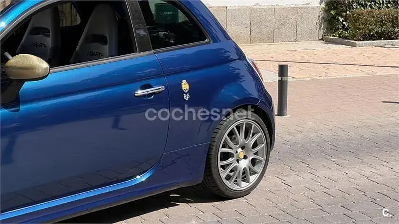 Usado Abarth 500 180 CV (132 kW) 2011 Azul Berlina