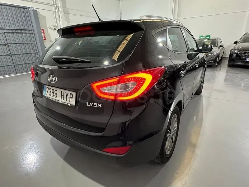 Usado Hyundai ix35 136 CV (100 kW) 2014 Negro SUV
