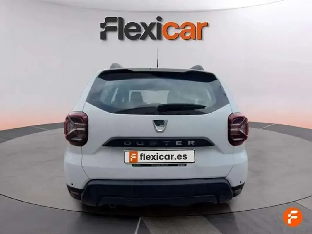 Usado Dacia Duster Comfort 91 CV (66 kW) 2022 Blanco SUV