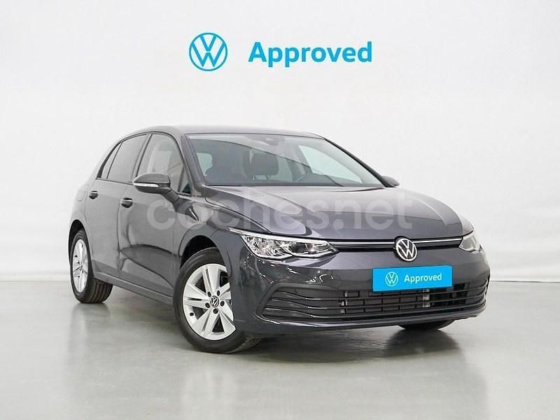 Gris / plata Usado 2021 VW Golf VIII Life Berlina | 20.190 € (Precio justo) - Imagen 1/4
