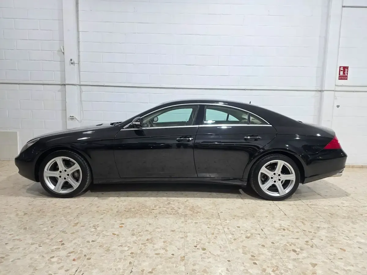 Usado Mercedes CLS350 272 CV (200 kW) 2005 Negro Coupe