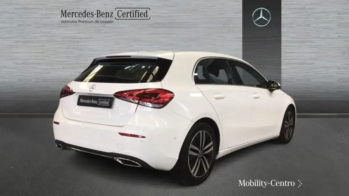 Usado Mercedes A200 Progressive 163 CV (119 kW) 2022 Blanco polar  pintura unicolor Berlina