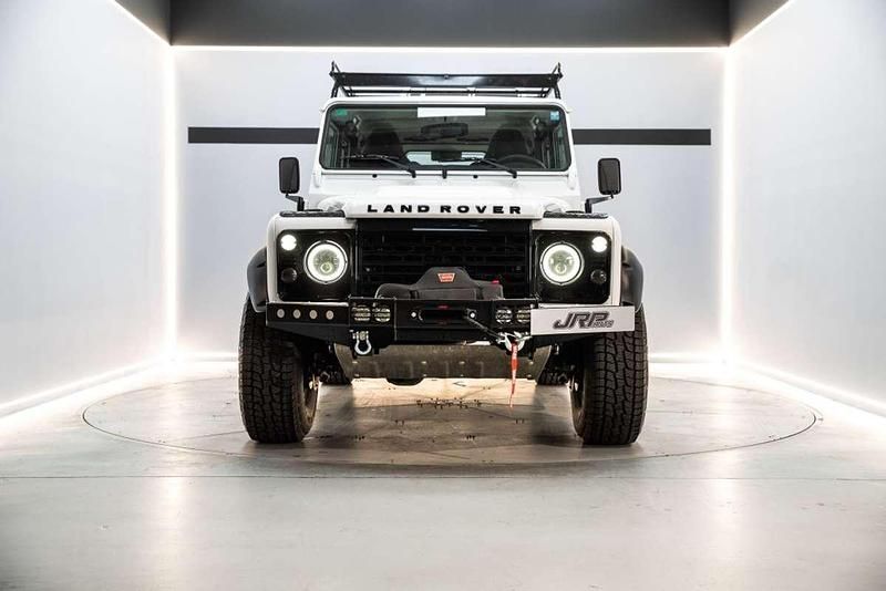 Usado Land Rover Defender 122 CV (89 kW) 2013 Blanco Familiar
