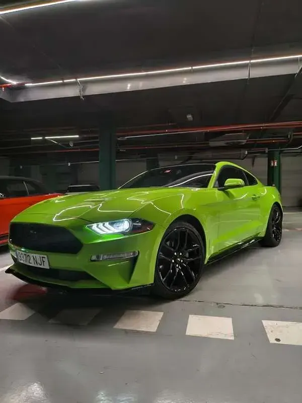 Usado Ford Mustang Fastback 291 CV (214 kW) 2020 Verde Coupe