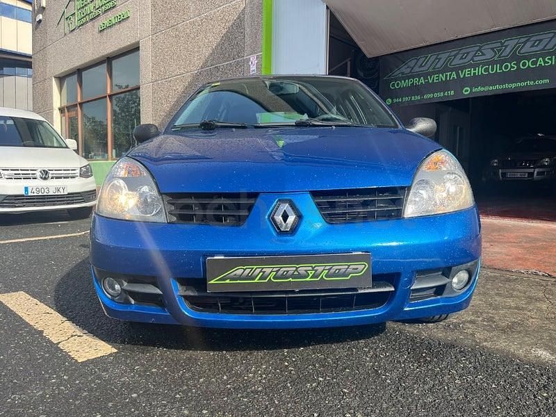 Usado Renault Clio II Authentique 75 CV (55 kW) 2007 Azul Berlina