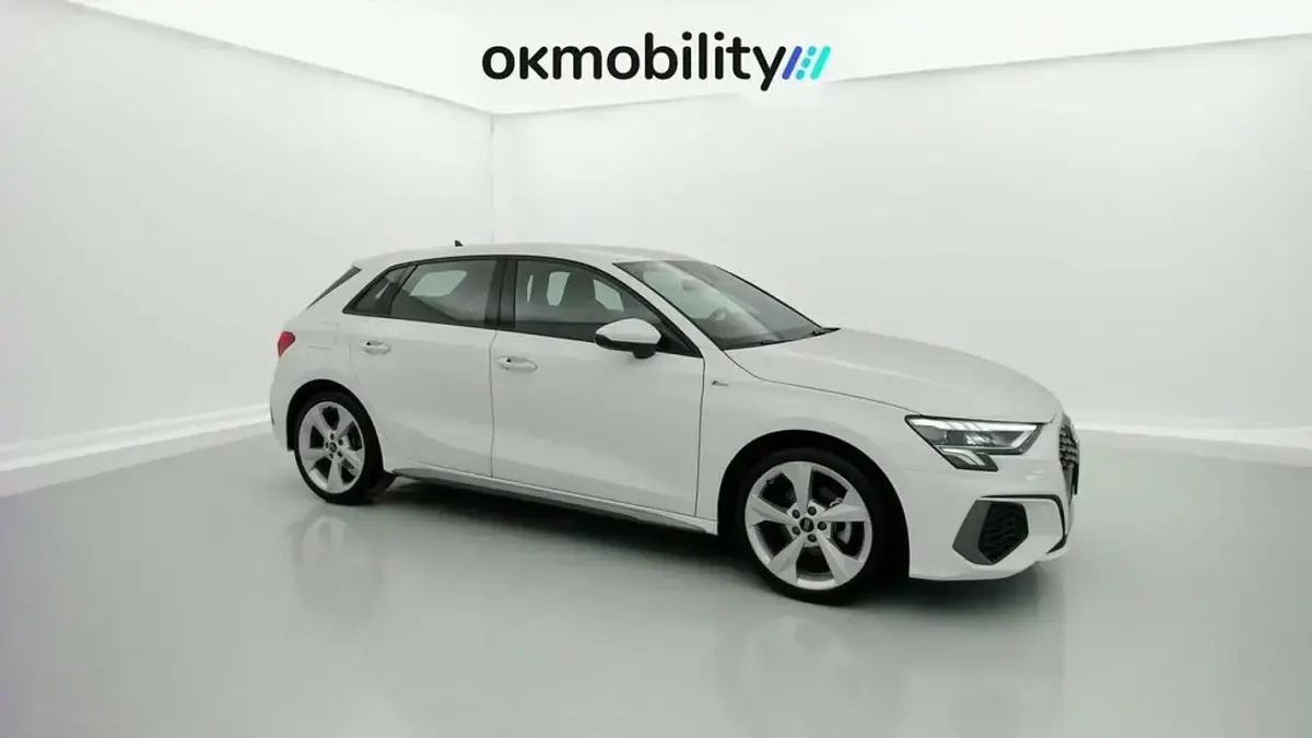 Usado Audi e-tron GT quattro 110 kW (150 CV) 2023 Blanco Berlina