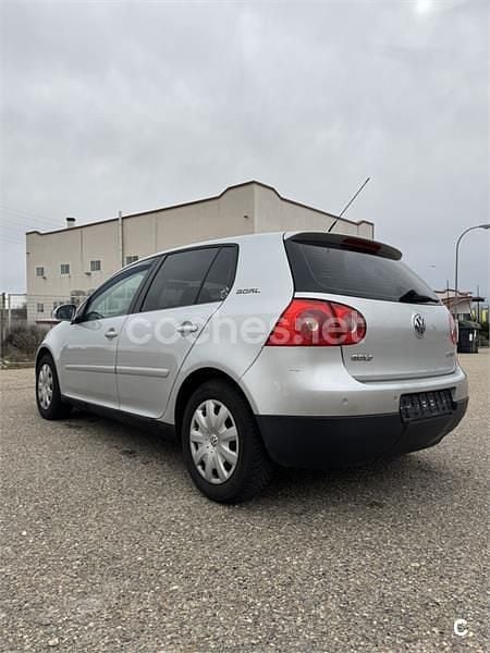 Usado VW Golf IV Sportline 140 CV (102 kW) 2006 Gris / plata Berlina