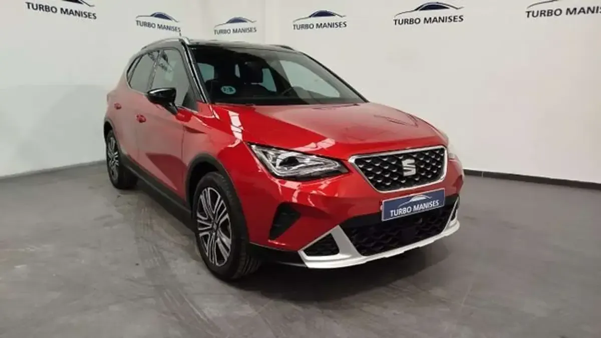 Usado Seat Arona Xperience 116 CV (85 kW) 2025 Rojo SUV