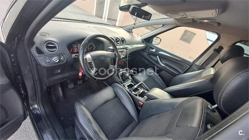 Usado Ford S-MAX Titanium 163 CV (119 kW) 2013 Negro Monovolumen