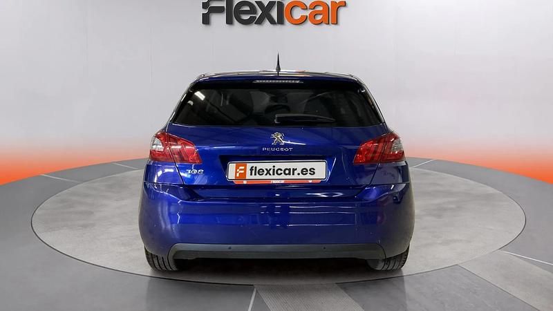 Usado Peugeot 308 Style 130 CV (95 kW) 2020 Azul Berlina