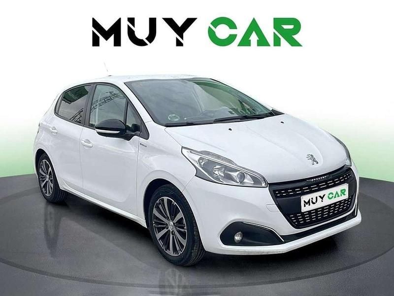 Blanco Usado 2017 Peugeot 208 Style Utilitario | 6990 € (Precio justo) - Imagen 1/4