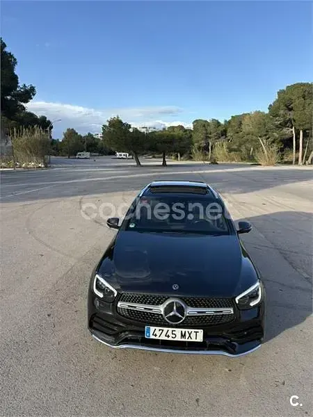 Käytetty Mercedes GLC300 245 HP (180 kW) 2020 Musta Katumaasturi