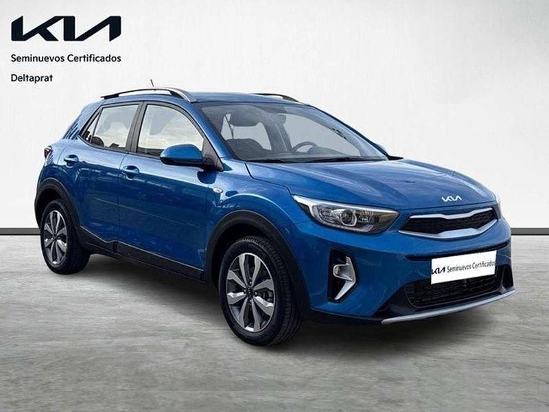 Usado Kia Stonic 101 CV (74 kW) 2024 Azul SUV
