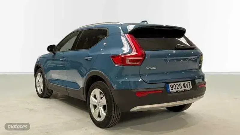 Usado Volvo XC40 Core 2024 Azul SUV
