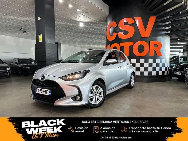 Gris Usado 2023 Mazda 2 Center-Line Utilitario | 16.850 € (Precio justo) - Imagen 1/4