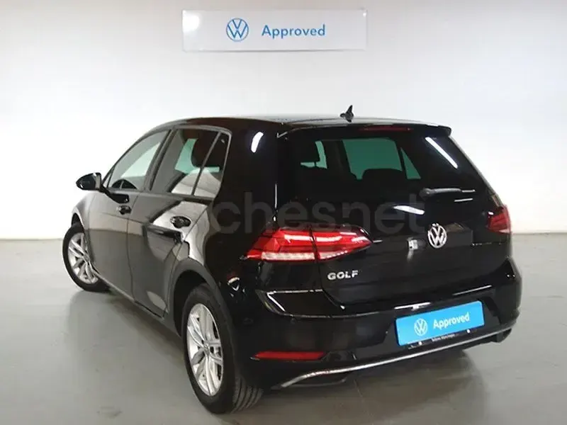 Usado VW Golf VII Advance 115 CV (84 kW) 2019 Negro Berlina