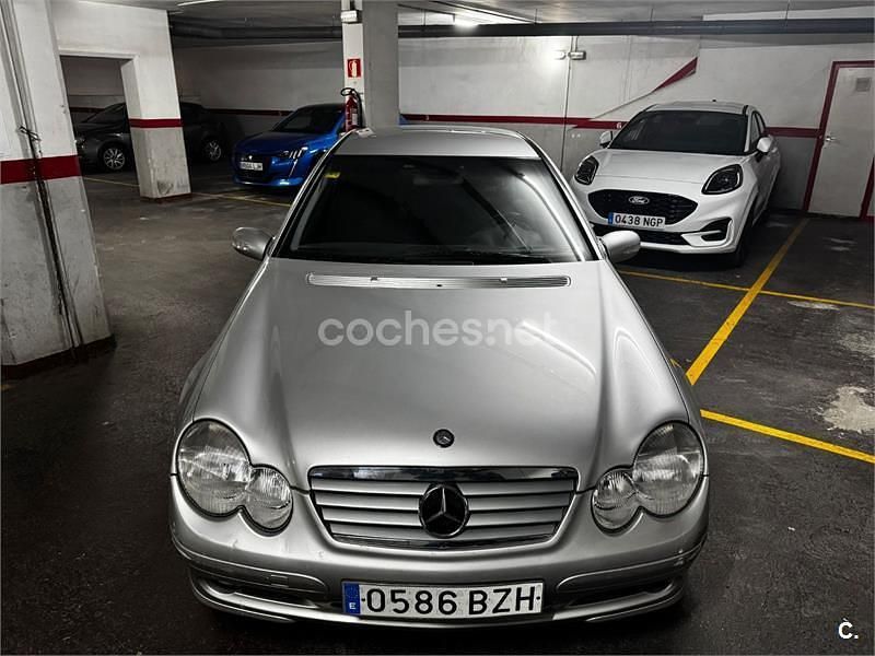 Gris / plata Usado 2002 Mercedes C220 Berlina | 4000 € (Buen precio) - Imagen 1/4