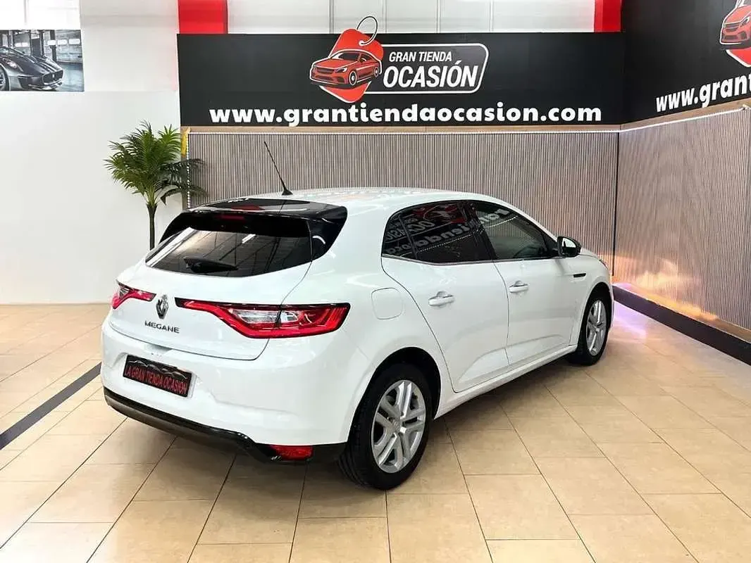 Usado Renault Mégane Business 116 CV (85 kW) 2019 Blanco Utilitario