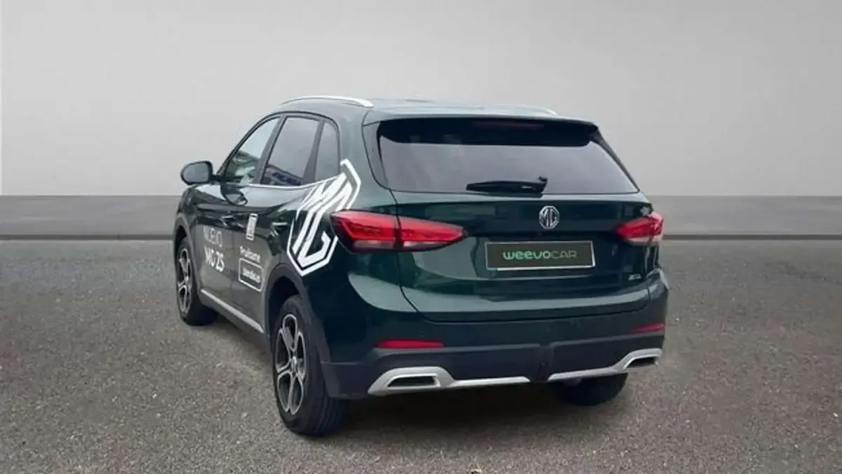 Usado MG ZS Comfort 116 CV (85 kW) 2025 Verde SUV