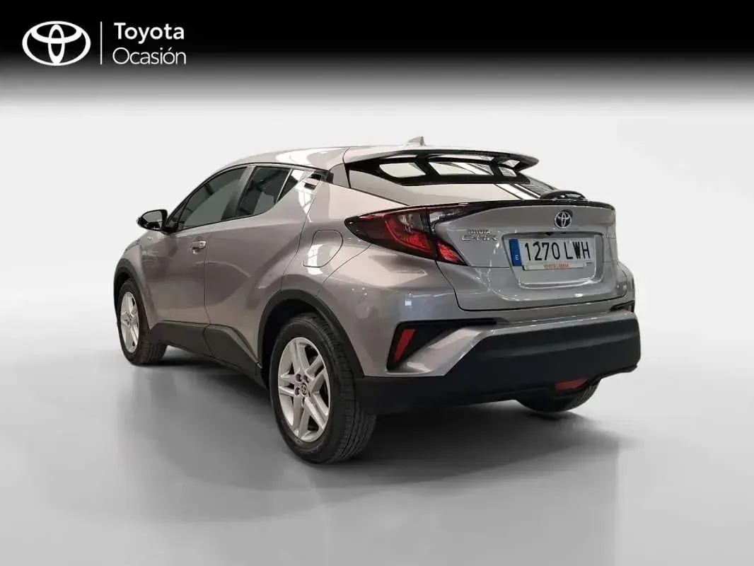 Usado Toyota C-HR Active 122 CV (89 kW) 2022 Gris SUV