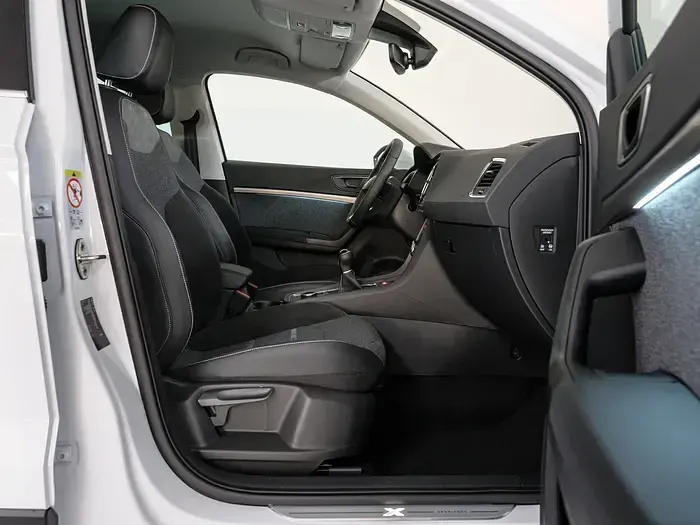 Usado Seat Ateca Xperience 150 CV (110 kW) 2021 Blanco SUV