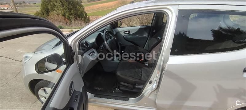 Usado Suzuki Alto GL 68 CV (50 kW) 2014 Gris / plata Utilitario