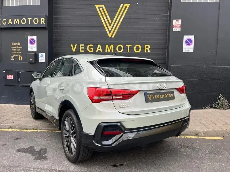 Usado Audi Q3 Sportback Advanced 150 CV (110 kW) 2022 Gris / plata SUV