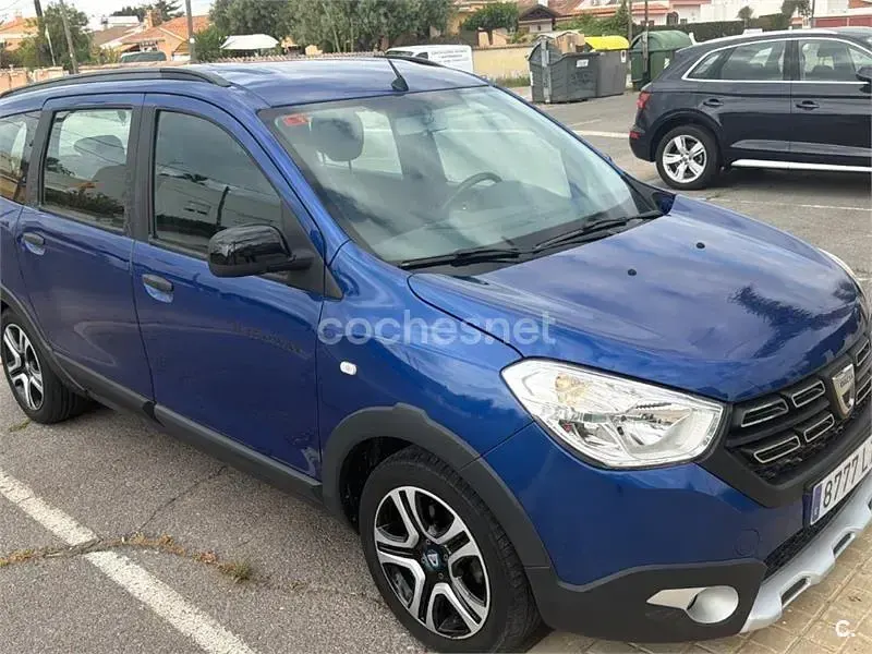 Usado Dacia Lodgy Comfort 115 CV (84 kW) 2021 Azul Monovolumen