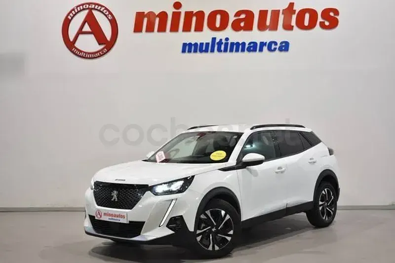 Usado Peugeot 2008 Allure 110 CV (80 kW) 2022 Blanco SUV