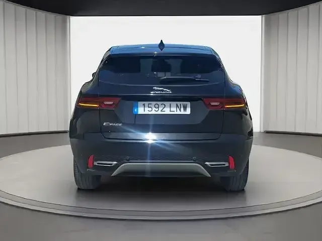 Usado Jaguar E-Pace 163 CV (119 kW) 2021 Negro SUV