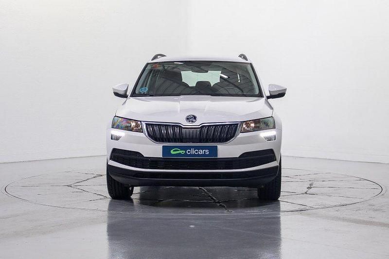 Usado Skoda Karoq Ambition 150 CV (110 kW) 2021 Blanco SUV
