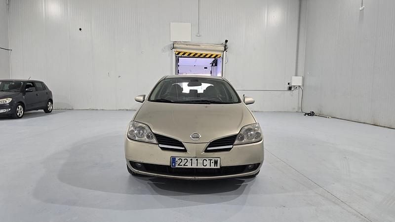Usado Nissan Primera Acenta 120 CV (88 kW) 2004 Beige Berlina