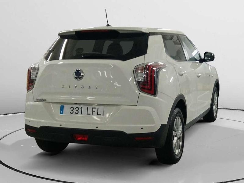 Usado Ssangyong (KGM) Tivoli Limited 163 CV (119 kW) 2020 Blanco SUV